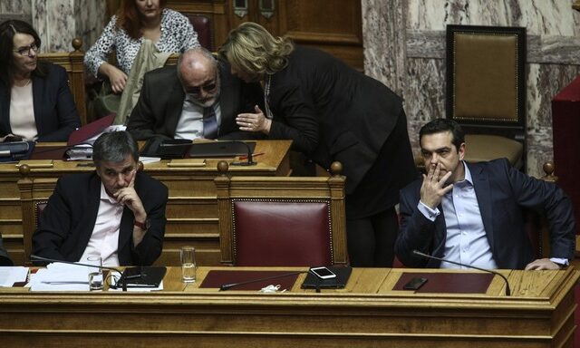 ΝΔ: Εμφανής η διάσταση Τσίπρα – Τσακαλώτου
