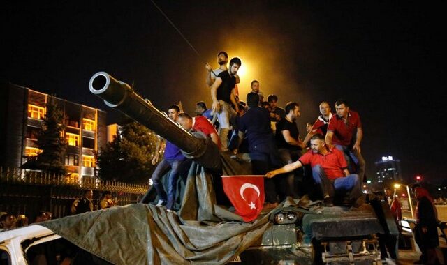 Θρίλερ με τη σύλληψη Τούρκων πραξικοπηματιών στην Ορεστιάδα