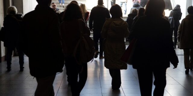 Επιμένει η ΑΠΔΠΧ: Θίγονται ελευθερίες και δικαιώματα με το ηλεκτρονικό εισιτήριο
