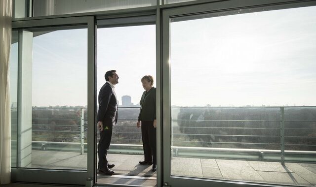 Τσίπρας – Μέρκελ συμφώνησαν ότι πρέπει να κλείσει η αξιολόγηση μέσα στο Φεβρουάριο