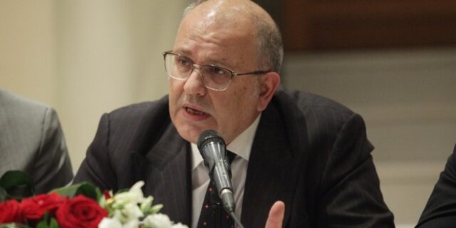 Ξυδάκι για τον Ξυδάκη