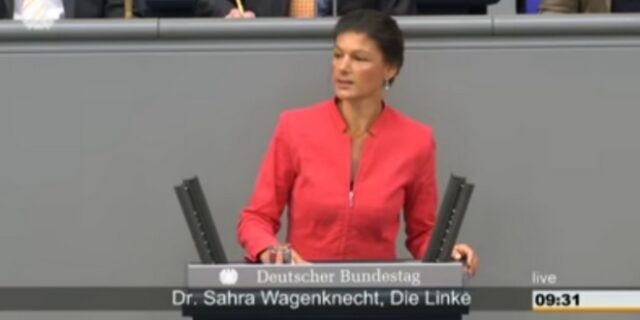 Η Die Linke ‘αδειάζει’ τη Βάγκενκνεχτ για τα περί Grexit