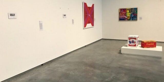 Πρωτότυπη διαμαρτυρία μουσείου κατά του διατάγματος Τραμπ