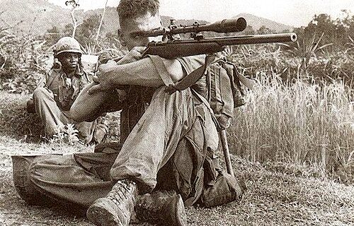 Μηχανή του Χρόνου: Ο σκοπευτής ‘θρύλος’ που εξόντωσε 300 στρατιώτες στο Βιετνάμ