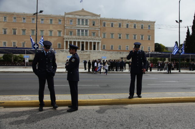 25η Μαρτίου: Τα μέτρα της Τροχαίας για την μαθητική και την στρατιωτική παρέλαση