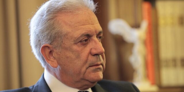 Αβραμόπουλος: Η προστασία των ανήλικων προσφύγων αποτελεί προτεραιότητά μας