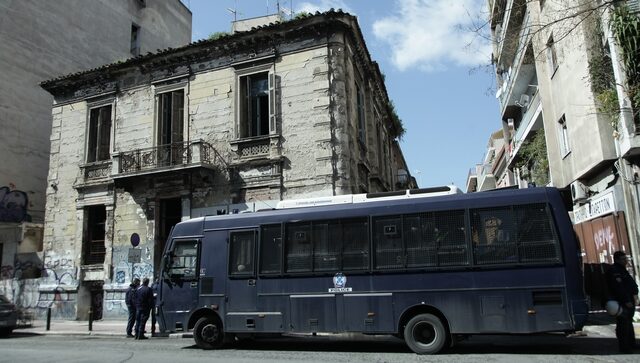 Το υπ. Προστασίας Πολίτη εξηγεί πού πήγαν οι μετανάστες της κατάληψης