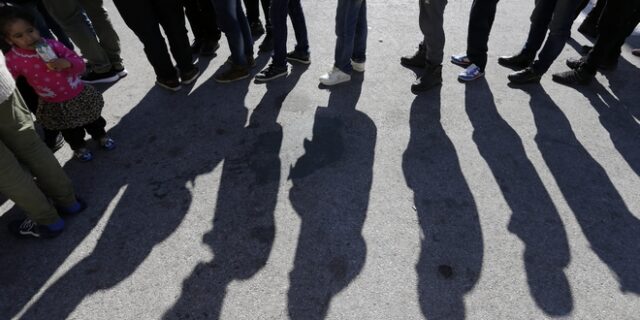 Αυστρία: Διπλασιάζει το ποσό σε όσους πρόσφυγες επιστρέψουν εθελοντικά στην πατρίδα τους