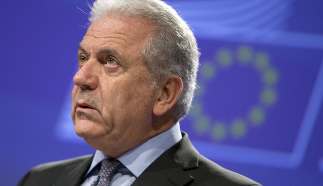 Αβραμόπουλος: Να τηρήσει η Αυστρία τις υποχρεώσεις της