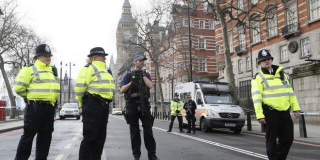Επίθεση στο Λονδίνο: Νέες συλλήψεις. Δύο τραυματίες σε κρίσιμη κατάσταση