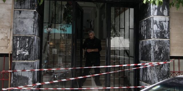 Επιθέσεις με γκαζάκια στο Δημαρχείο και τα ΕΛ.ΤΑ. Δάφνης