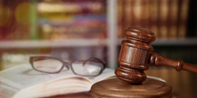 Δάκρυα και παρεμβάσεις από τα θύματα στη δίκη του ‘δράκου του Αμαρουσίου’