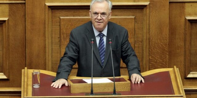 Δραγασάκης: Όχι στην προληπτική γραμμή στήριξης. Να σταθούμε στα πόδια μας