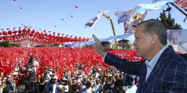 Ο Ερντογάν προαναγγέλλει νέο δημοψήφισμα για ‘Trexit’