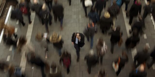 ΕΤΕπ: Η κοινωνική ένταξη να γίνει μέρος της οικονομικής πολιτικής