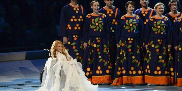 Eurovision: Η Ουκρανία απειλεί να απελάσει την υποψήφια της Ρωσίας