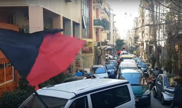 ‘Παρέλαση’ αντιεξουσιαστών στα Εξάρχεια
