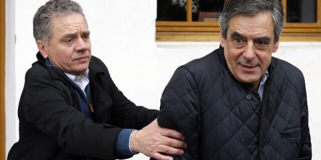 Γαλλία: Με αυγά υποδέχτηκαν τον Φιγιόν