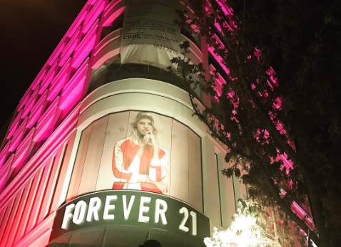 Forever 21: Γιατί από αύριο θα μιλάει όλη η Αθήνα για αυτά