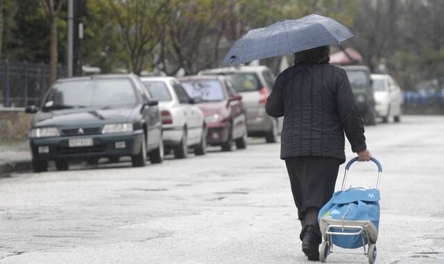 Βροχές και τοπικά ισχυρές καταιγίδες
