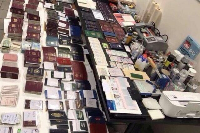 Εξαρθρώθηκε μεγάλο κύκλωμα διακίνησης μεταναστών