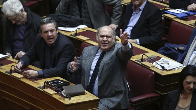Ξυδάκης: Να μπει τέλος στα φορολογικά προνόμια των βουλευτών