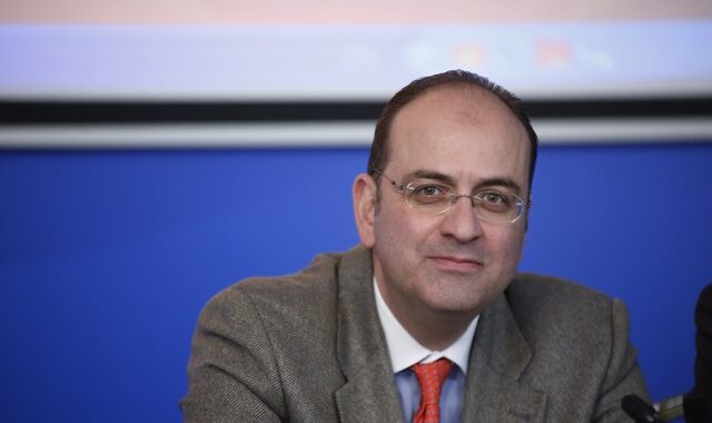 Λαζαρίδης: Η κυβέρνηση προωθεί συμφωνία- ‘μπάλωμα’