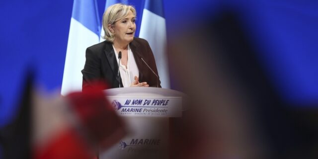 Η πλειονότητα των Γάλλων δεν εμπιστεύεται τη Λεπέν