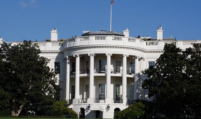 ΗΠΑ: Εκνευρισμός στον Λευκό Οίκο από τις εξαγγελίες  Χέιλυ για κυρώσεις κατά της Ρωσίας