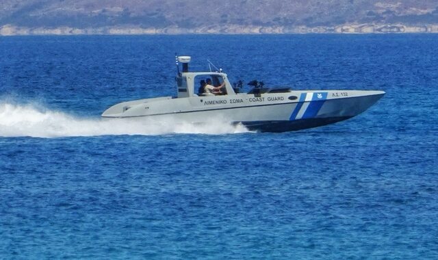 Διάσωση 15 προσφύγων στο Φαρμακονήσι