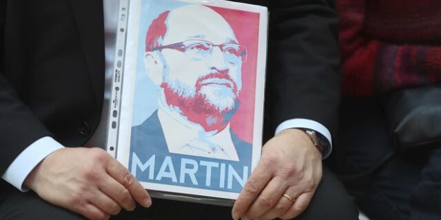 Εκλογές Γερμανία: Στα όρια του στατιστικού λάθους η διαφορά Μέρκελ – Σουλτς