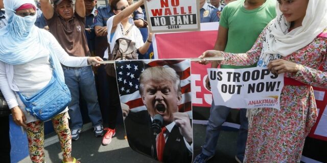 ΗΠΑ: Ένας στους τρεις μουσουλμάνους φοβάται για την ασφάλειά του επί Τραμπ