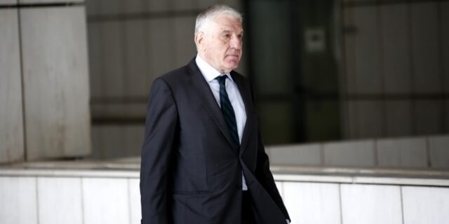 ‘Ναι’ στην προανακριτική για τα εξοπλιστικά από 252 βουλευτές