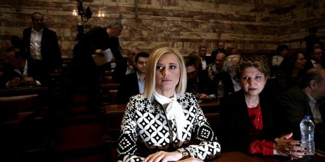 ‘Μέτωπο Νίκης’ το νέο κόμμα της Ραχήλ Μακρή