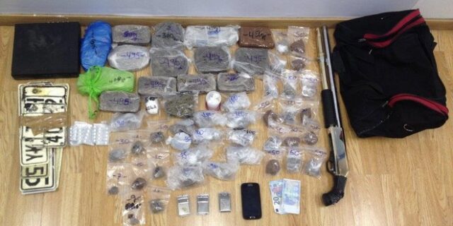 Ζευγάρι Ρομά μετέφερε σχεδόν 9 κιλά ηρωίνης