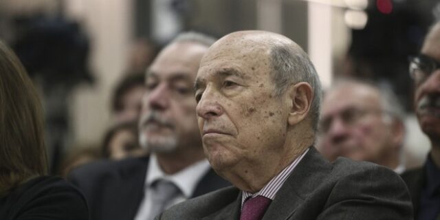 Το κατά Σημίτη κοινωνικό φαινόμενο της διαφθοράς