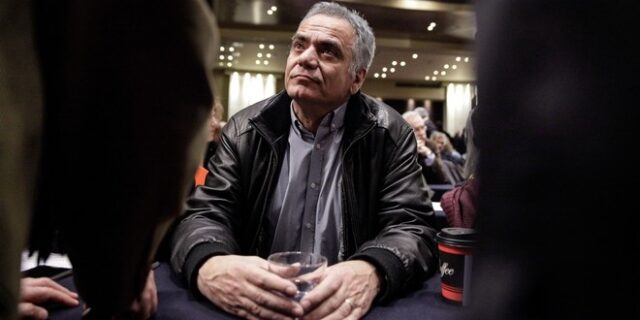 Σκουρλέτης: Καταγγέλλει για τη ΔΕΗ, αλλά θα πειθαρχήσει στην απόφαση του κόμματος