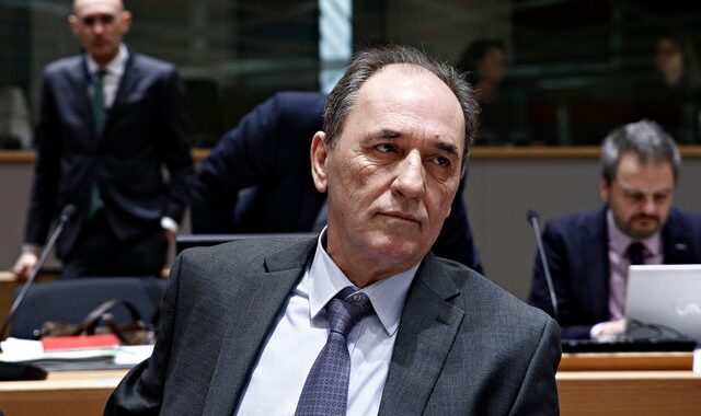 Σταθάκης: Θέλουμε να κλείσουν όλα τα θέματα στο Eurogroup