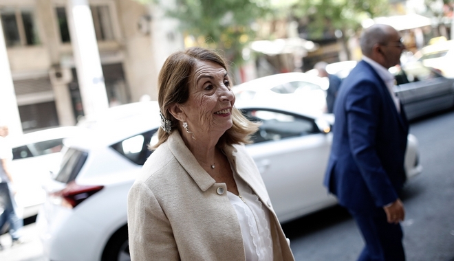 Χριστοδουλοπούλου: Δεν αποκλείω, ούτε προτείνω εκλογές ή δημοψήφισμα