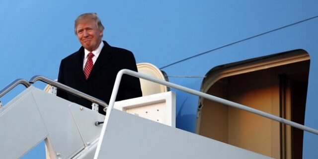 Νέο μεταναστευτικό διάταγμα υπογράφει ο Τραμπ