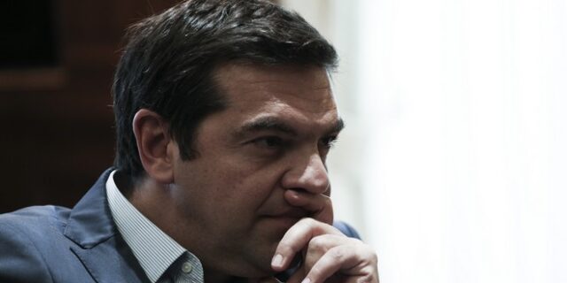 Τα διλήμματα του Μαξίμου