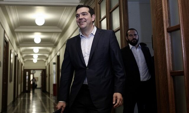 Τσίπρας κατά ΔΝΤ: Κι αυτοί το βιολί τους