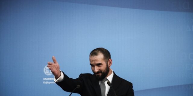 Τζανακόπουλος: Ανυπόστατα τα περί λήψης μέτρων το 2018