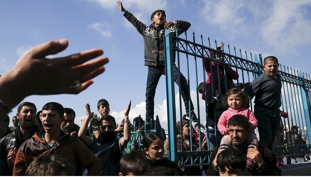Καμπανάκι της Κομισιόν για τις μετεγκαταστάσεις προσφύγων σε Ελλάδα