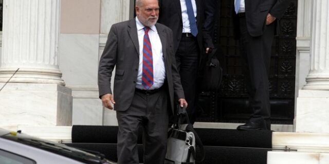 Βίζερ: Νέο πρόγραμμα το φθινόπωρο εάν φύγει το ΔΝΤ