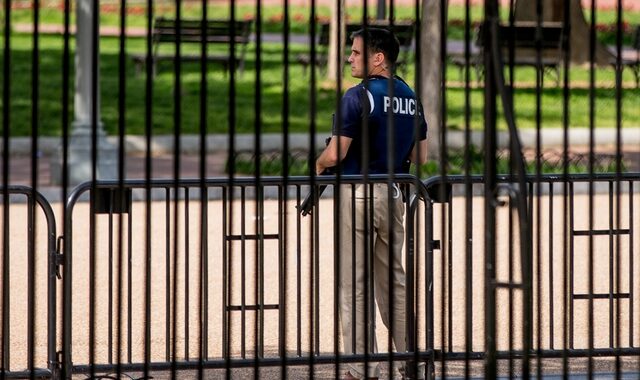 Συναγερμός στο Λευκό Οίκο από ύποπτο πακέτο