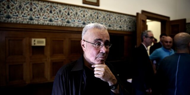 Ζουράρις: Οι θέσεις της κυβέρνησης είναι αριστερές, η εφαρμογή δεν είναι