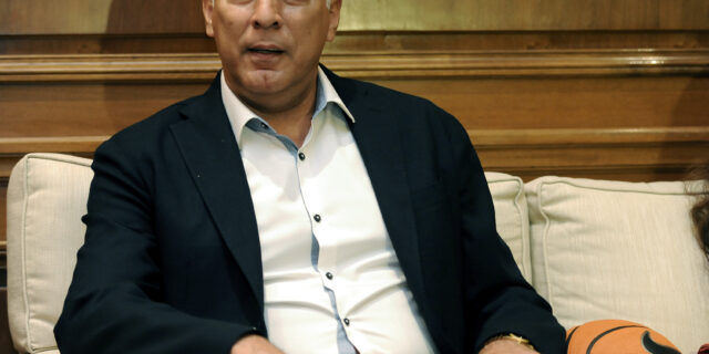 Ο Νίκος Γκάλης στο Hall of Fame του παγκόσμιου μπάσκετ