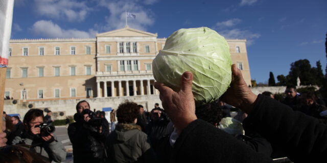 Κόκκινα αγροτικά δάνεια: Πώς θα γίνει η διαγραφή τους