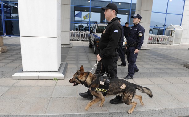 Θεσσαλονίκη: Προσπάθησε να ταξιδέψει με 232 μαχαίρια στην αποσκευή του